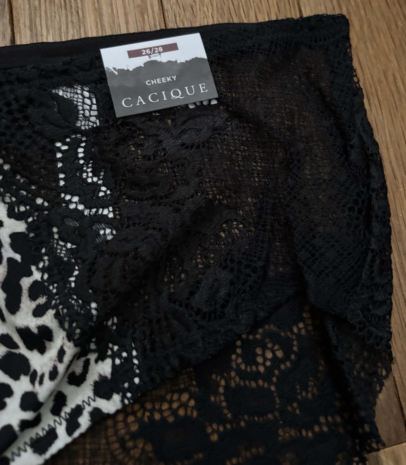Plus Size 26/28 Lane Bryant Cacique Black Scalloped Lace Cheeky Panty Leopard