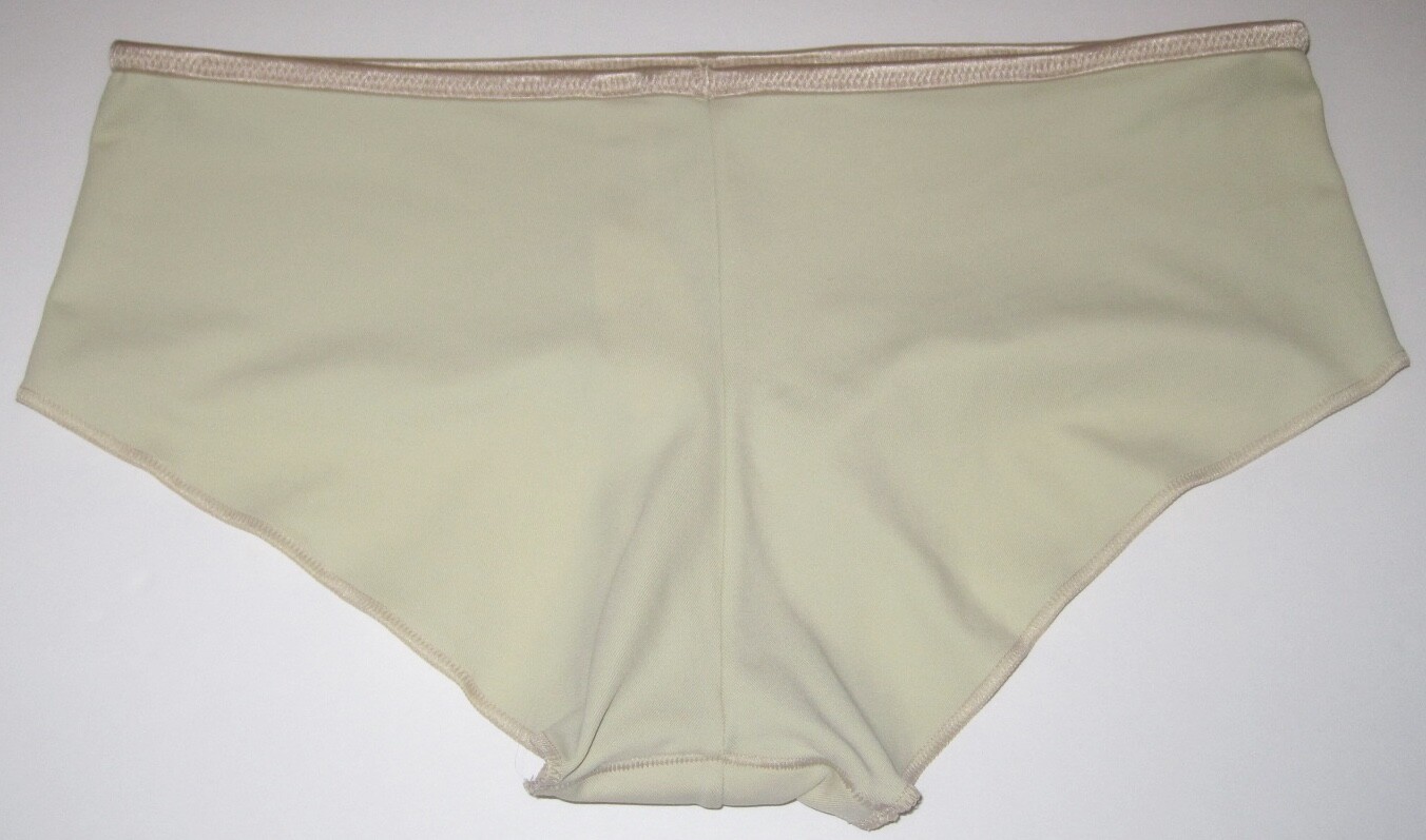 NWT VICTORIA’S SECRET SMALL NUDE BEIGE KHAKI SUPER SMOOTH RARE VINTAGE PANTIES