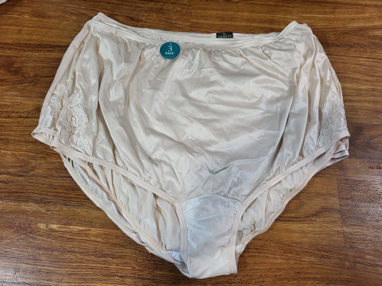 NWT Vanity Fair brief panties 3 pair Perfectly Yours Lace Nouveau 11/4XL Biege