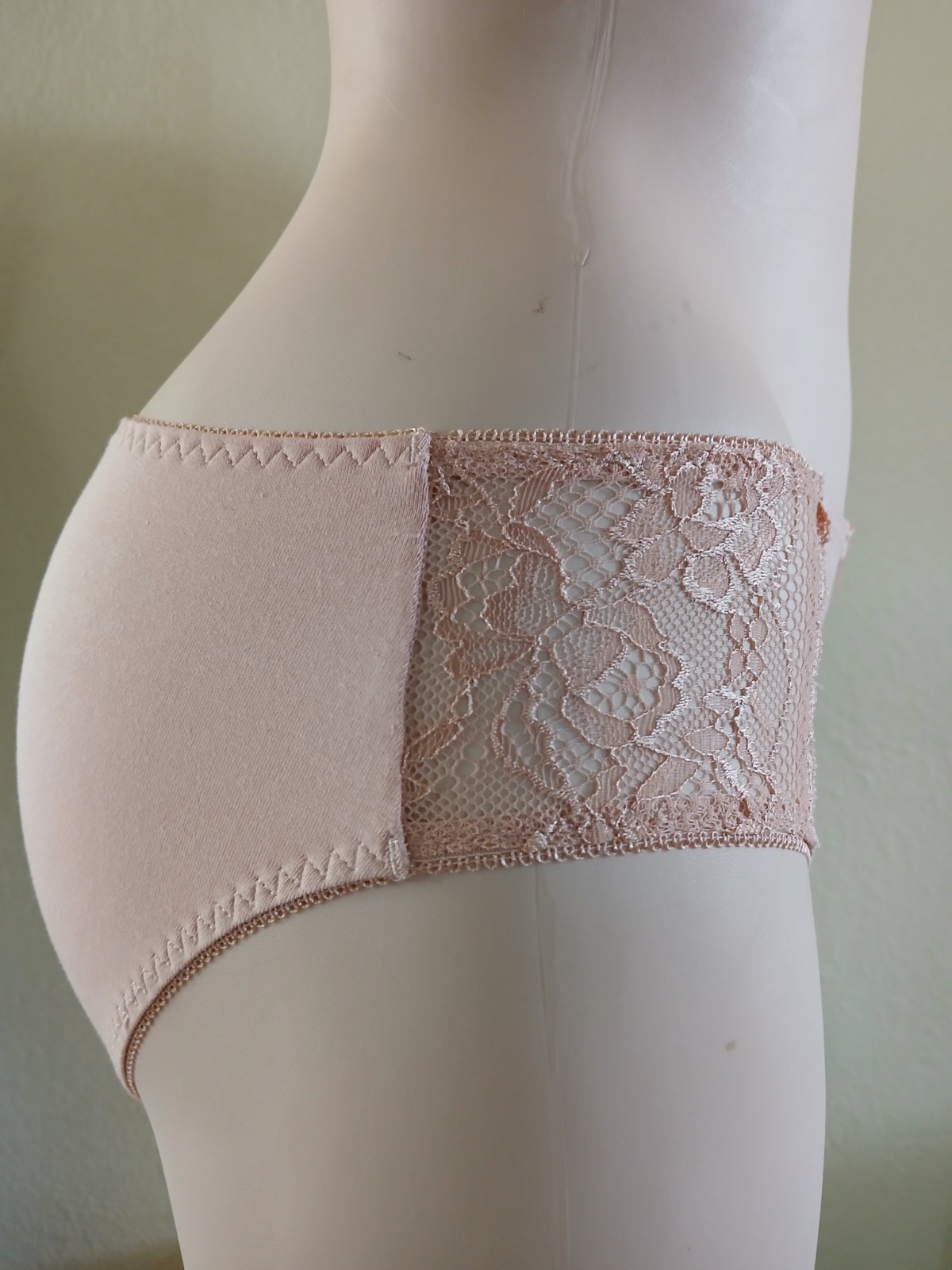 3 NWT WOMEN’S HIPSTER COTTON STRETCH BIKINI LOW CUT PANTY PINK, CORAL, BLACK LG