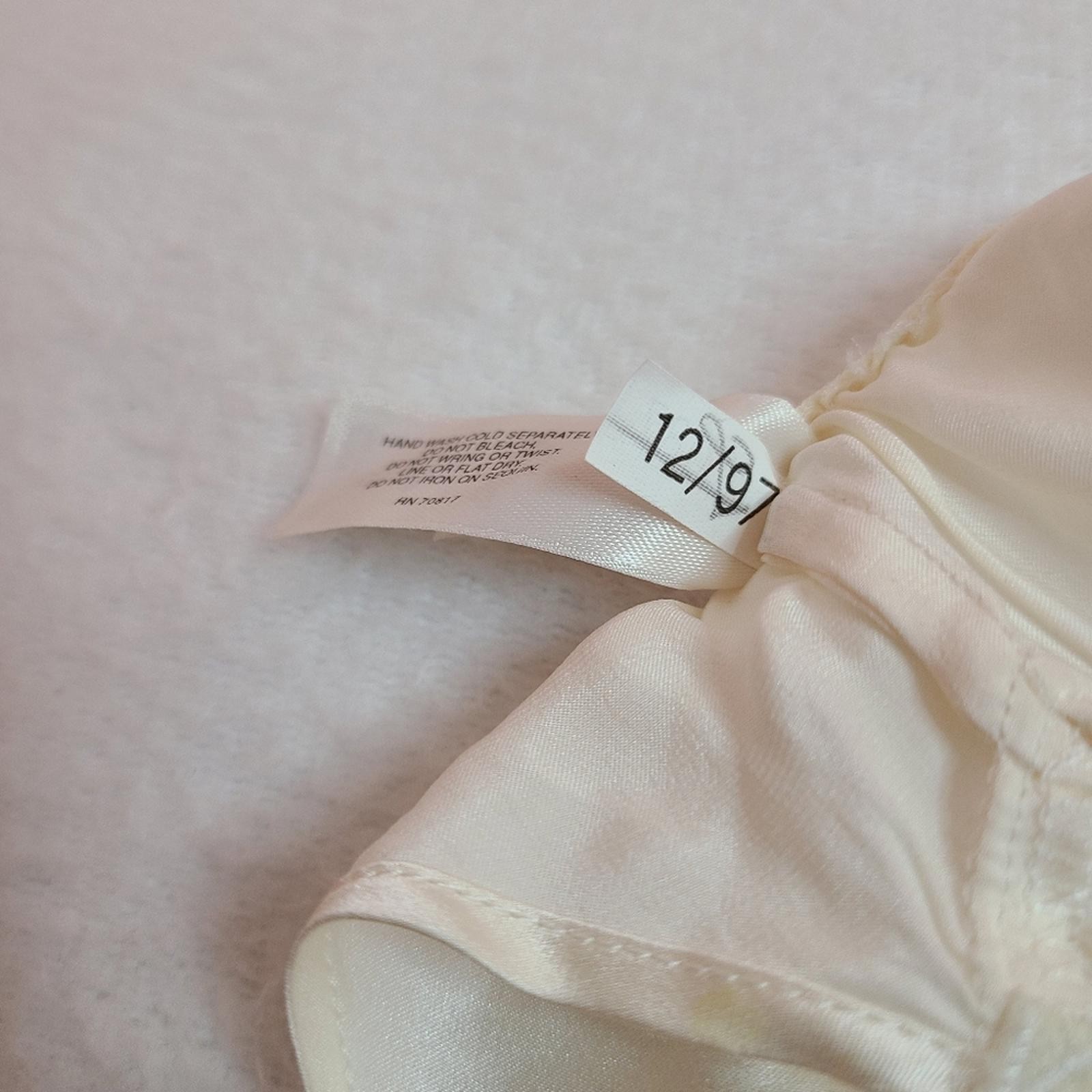VTG 90s Victoria’s Secret 100% Silk Beaded Hi-cut Thong Panty Size M