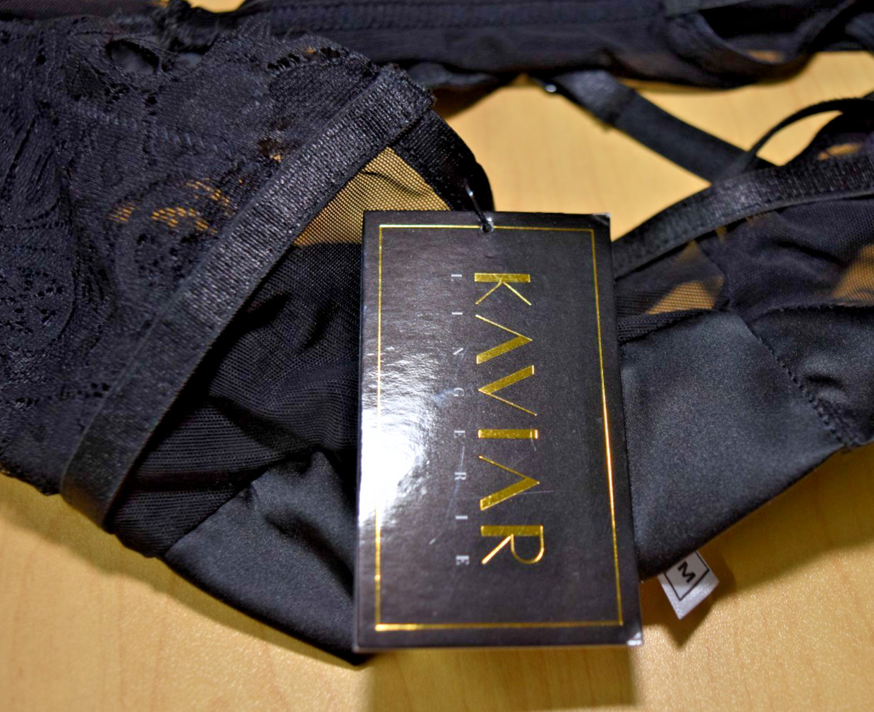 NWT Kaviar Lingerie Thong with Soft Satin Leg Lines Attached Garters Size M