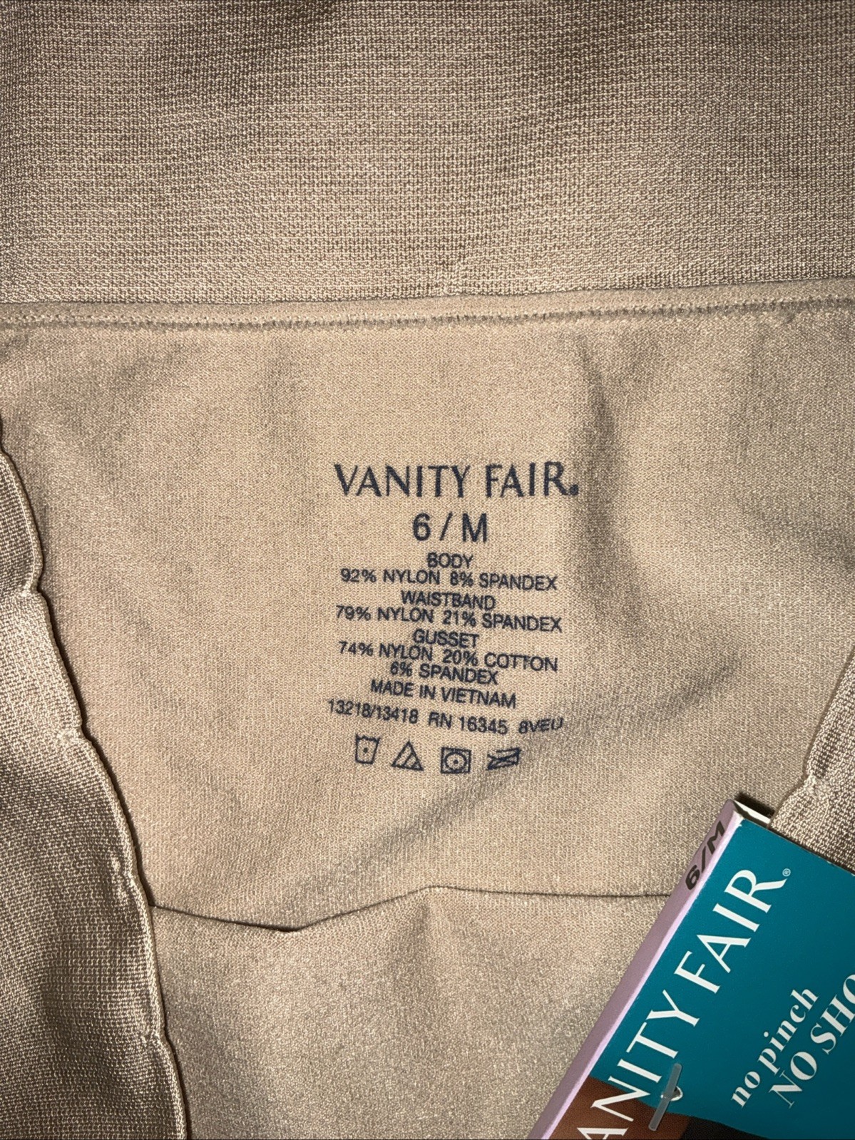 Vanity Fair 6/M Seamless Comfort No Pinch No Show DAMASK NEUTRAL Brief 13218 NWT