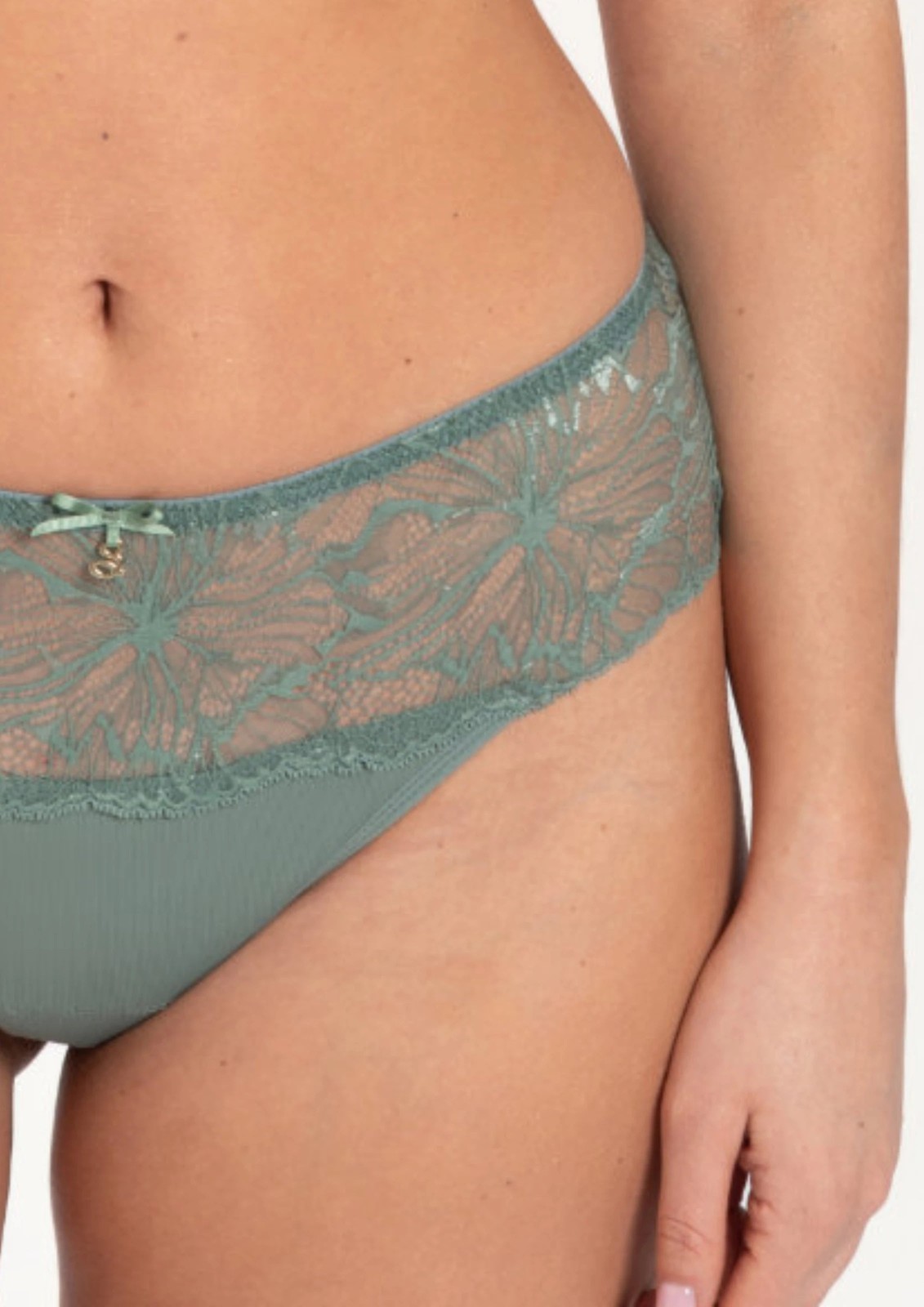 Samanta Mila Sage Lace Thong Panty NWT Women’s Green Lingerie C400
