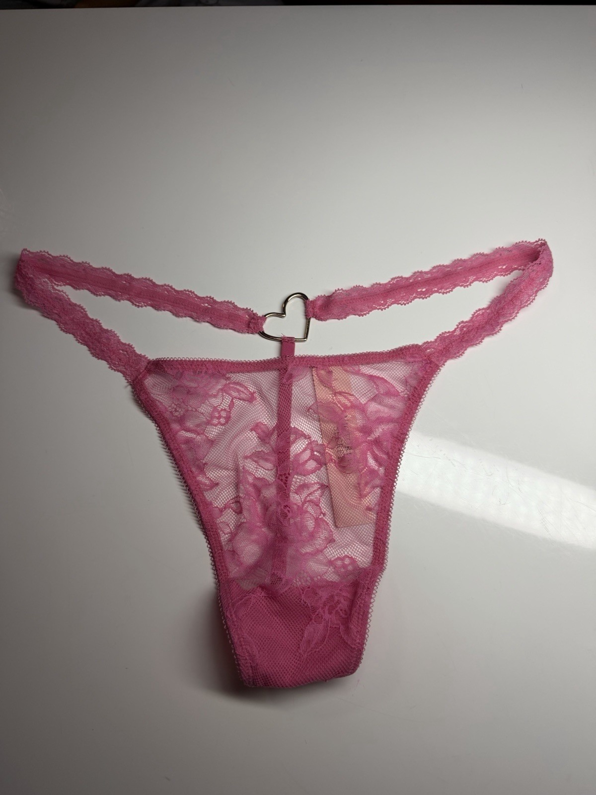 Victoria’s Secret Very Sexy NWT Large Pink Lace Heart Hardware V String Panty