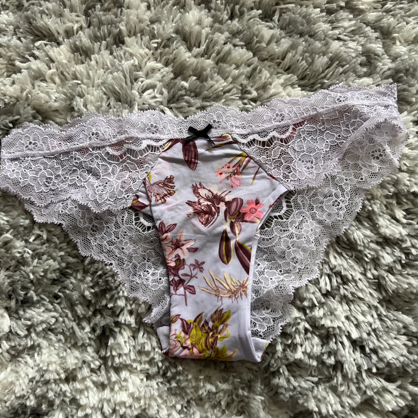 Victoria’s Secret Dream Angels Cheekini/tanga Purple XS NWT