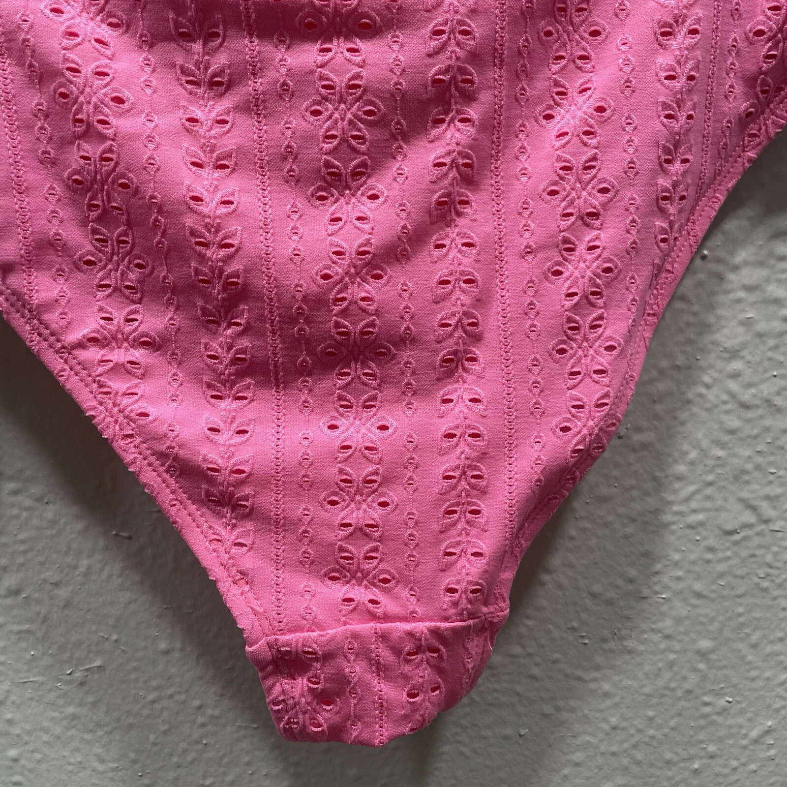 Celebrity Pink Swim NWT Pink Eyelet Side Tie Bottom Bikini Size S