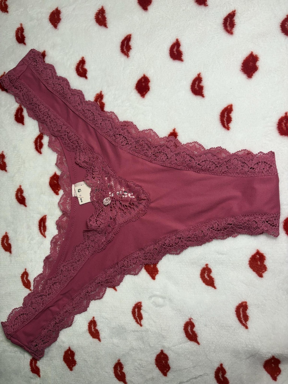 Victoria’s Secret Brazilian Slip Panties Size M NWT Pink