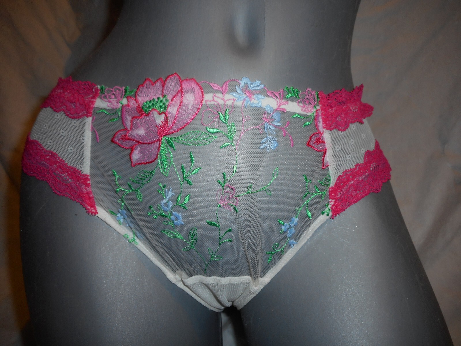 Intimissimi Italian Brand Women Brief Talco/Bright Fuxia Panty MEDIUM