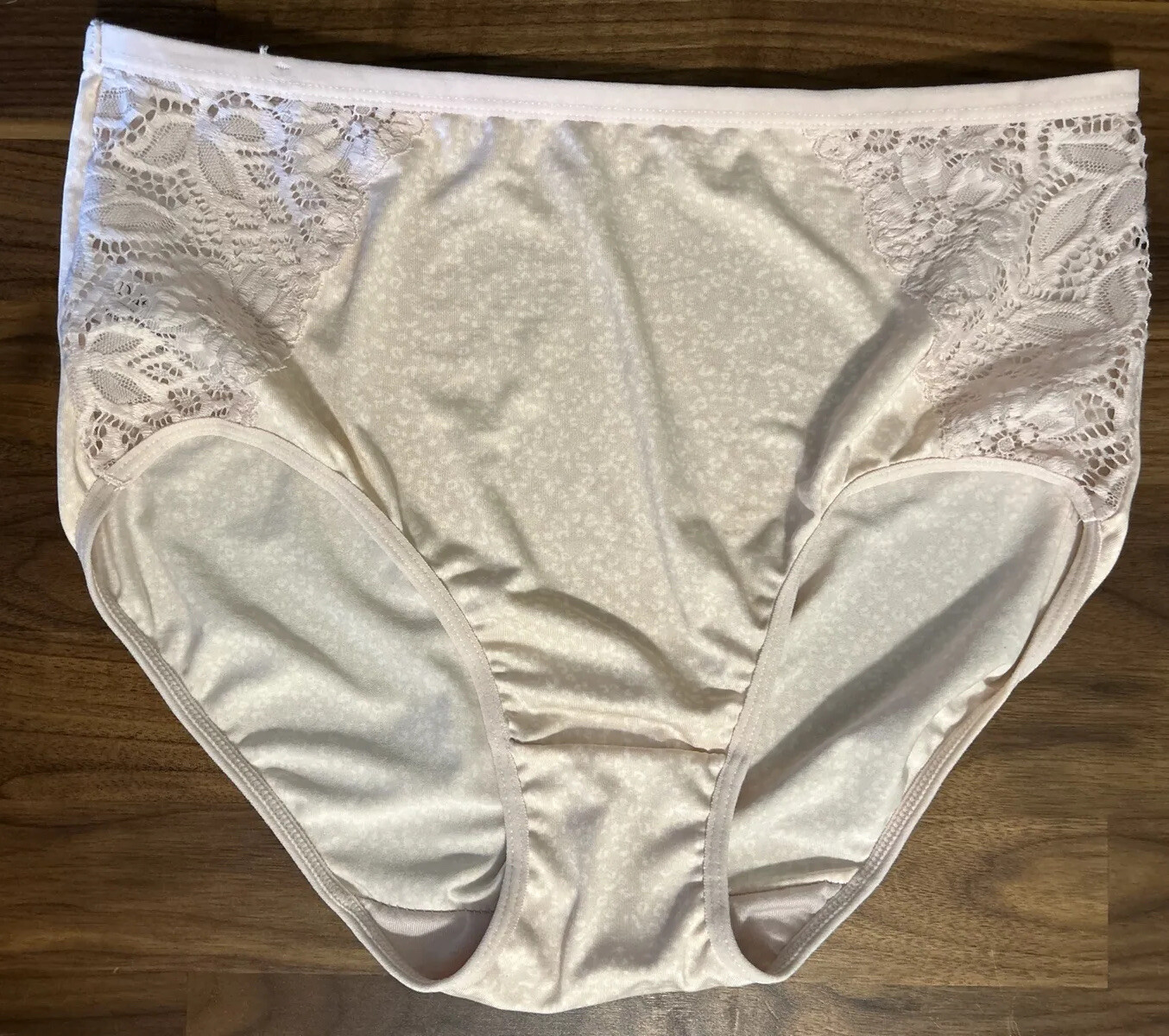 Delta Burke Intimates Panties Women’s Hi Rise Lace Spandex Brief