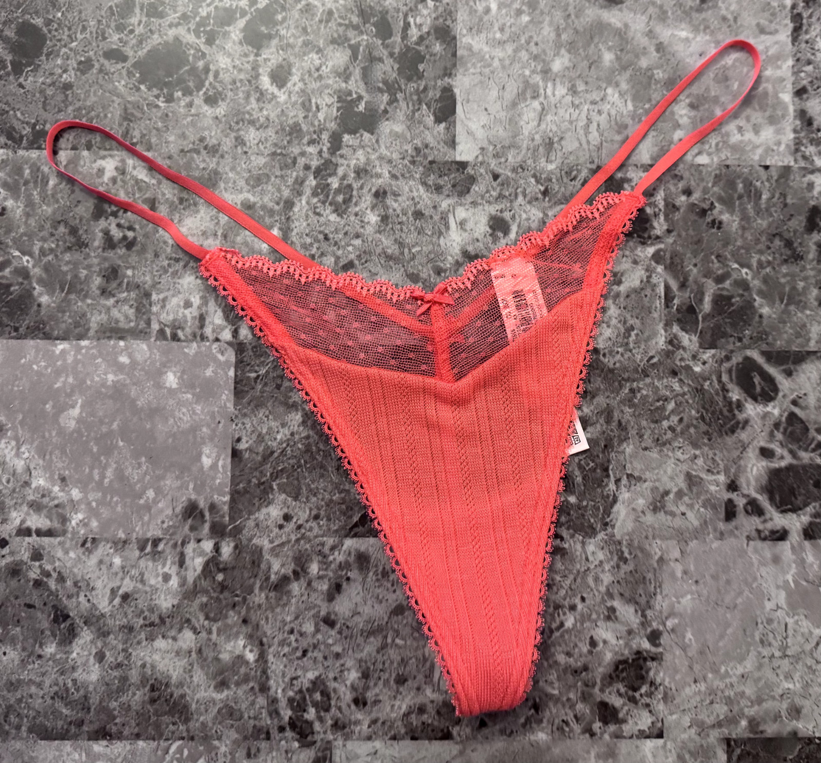 NWT VICTORIA’S SECRET CORAL ORANGE POINTELLE DOTTED MESH THIN V STRING PANTIES