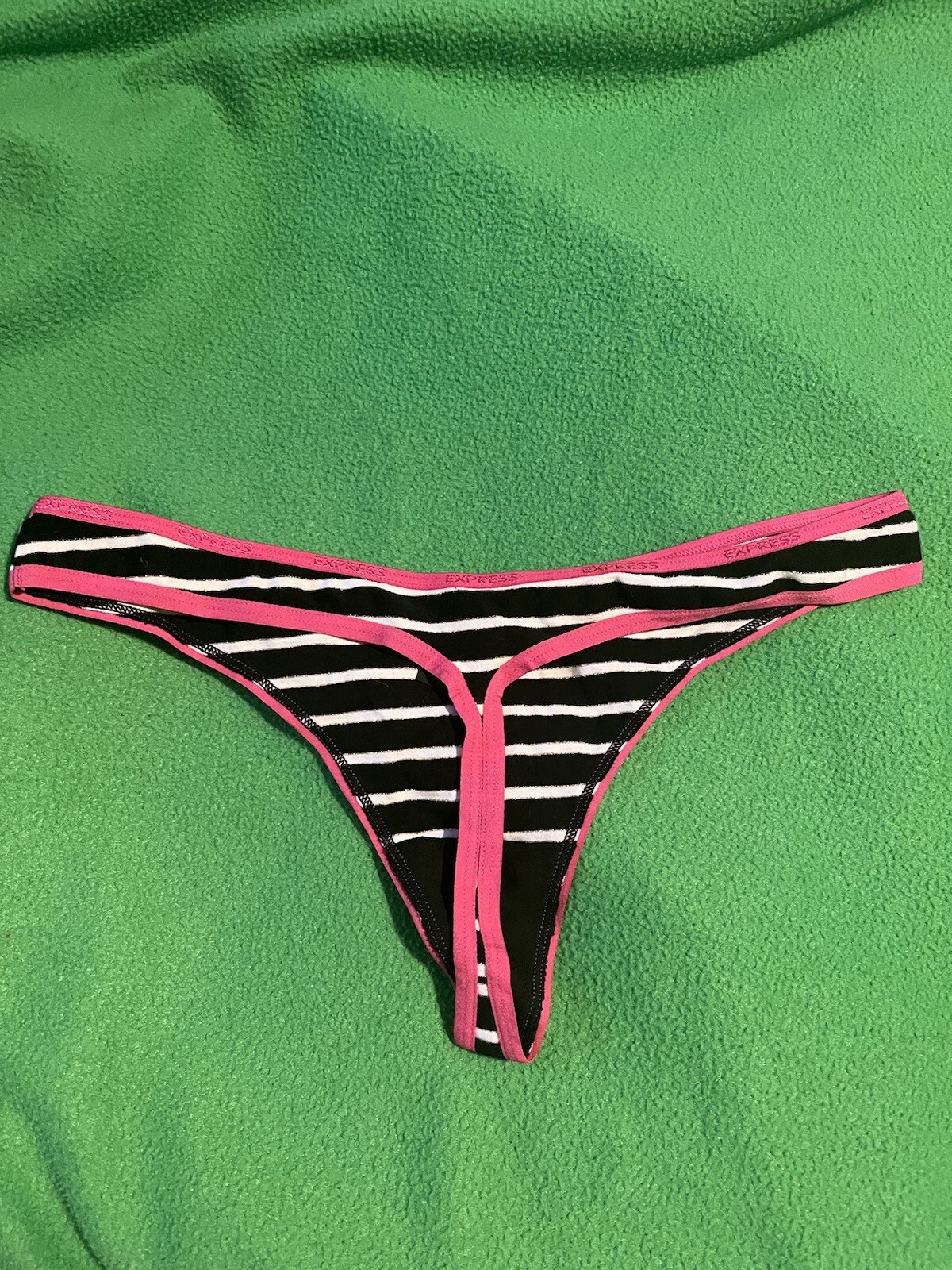 VTG EXpress Panties Size MedBlack &White Horizontal Stripes With Pink Trim NEW