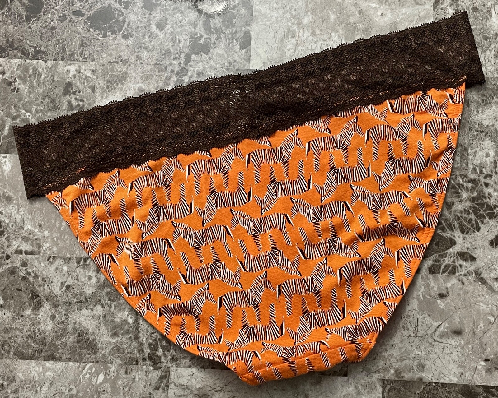 NWT VICTORIA’S SECRET LARGE ORANGE BROWN ZEBRA LACE RARE STRING BIKINI PANTIES
