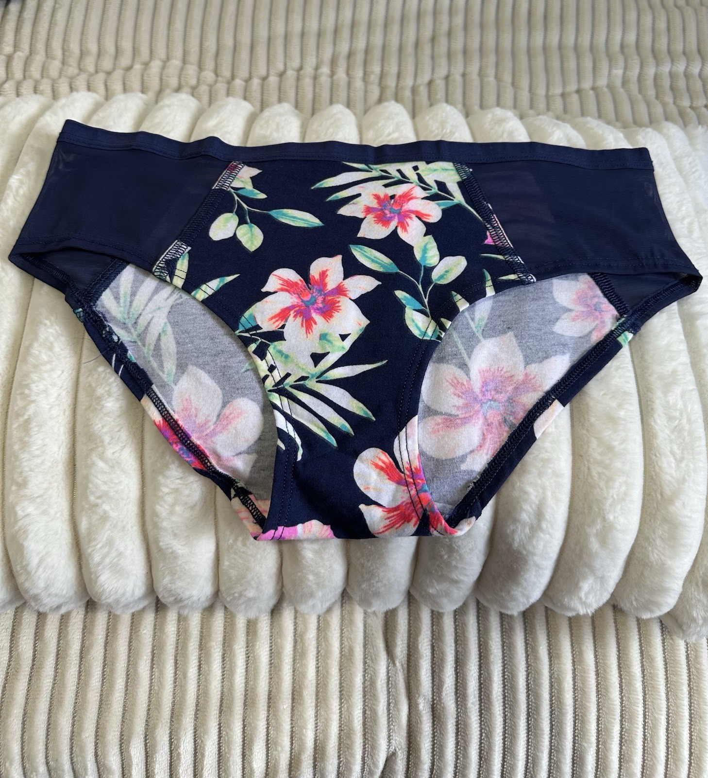 Victoria Secret Pink Navy Blue With Floral Print And Mesh At The Side Year 2018