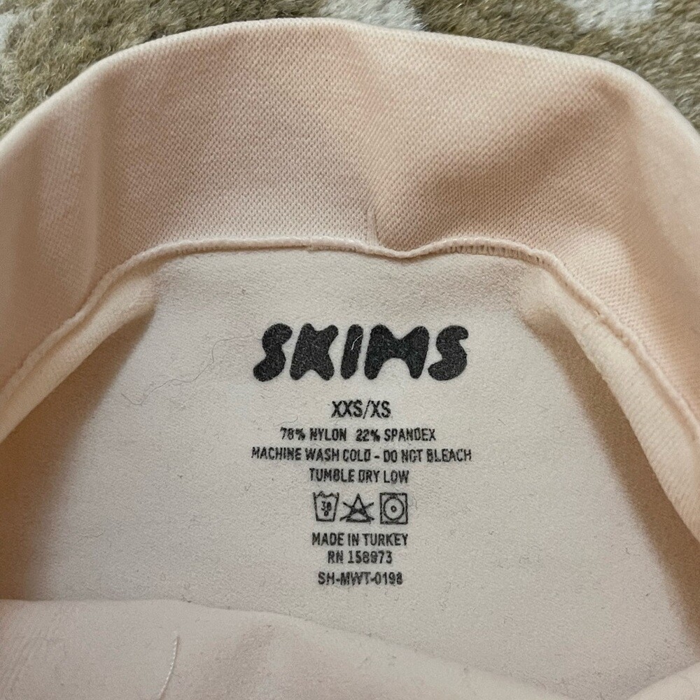 Skims BNWOT fits everybody high waisted thong in clay women’s size XXS/XS