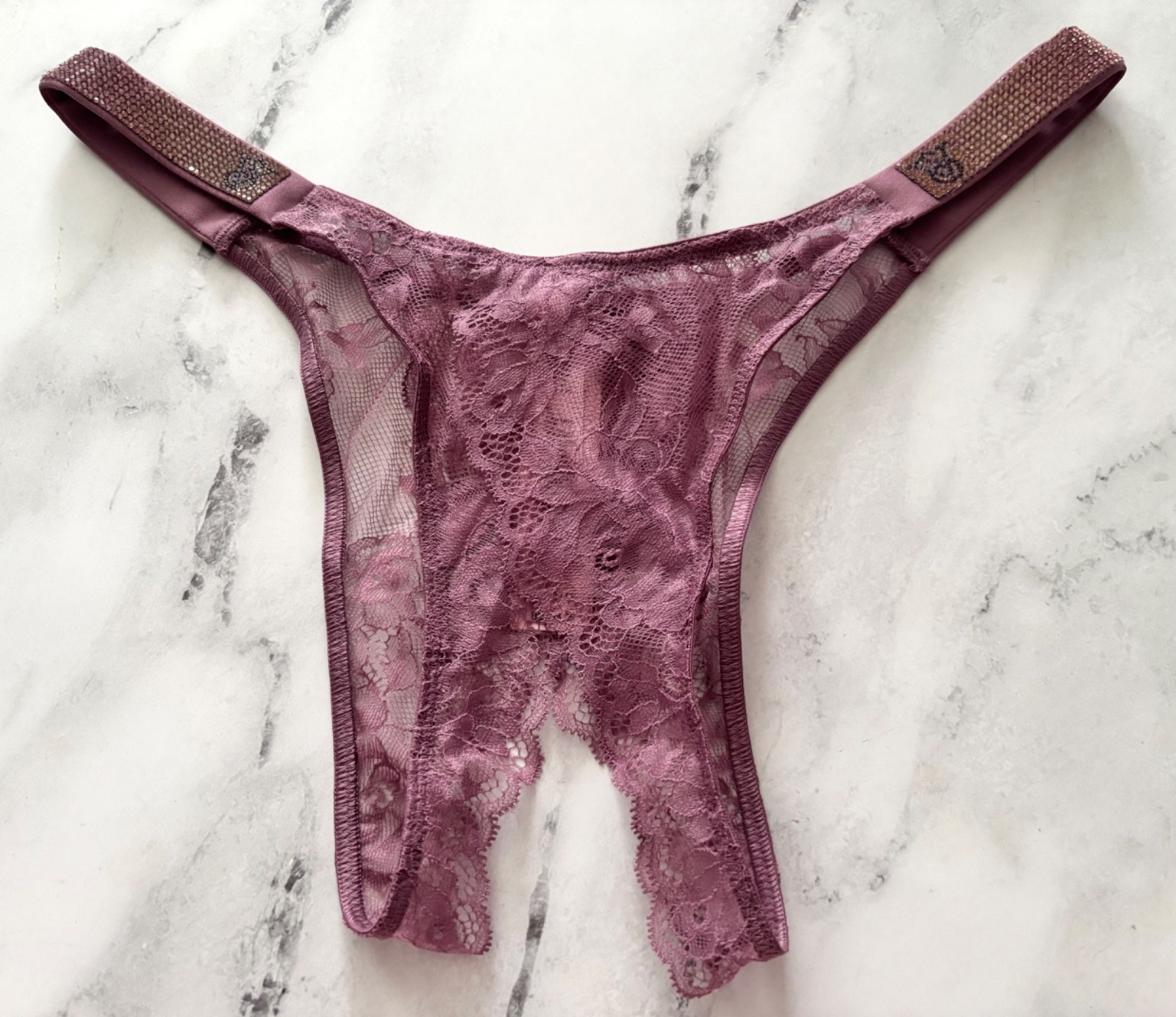 Victoria’s Secret Panty Lace Brazilian Logo Shine Strap Ouvert Purple Vapor S