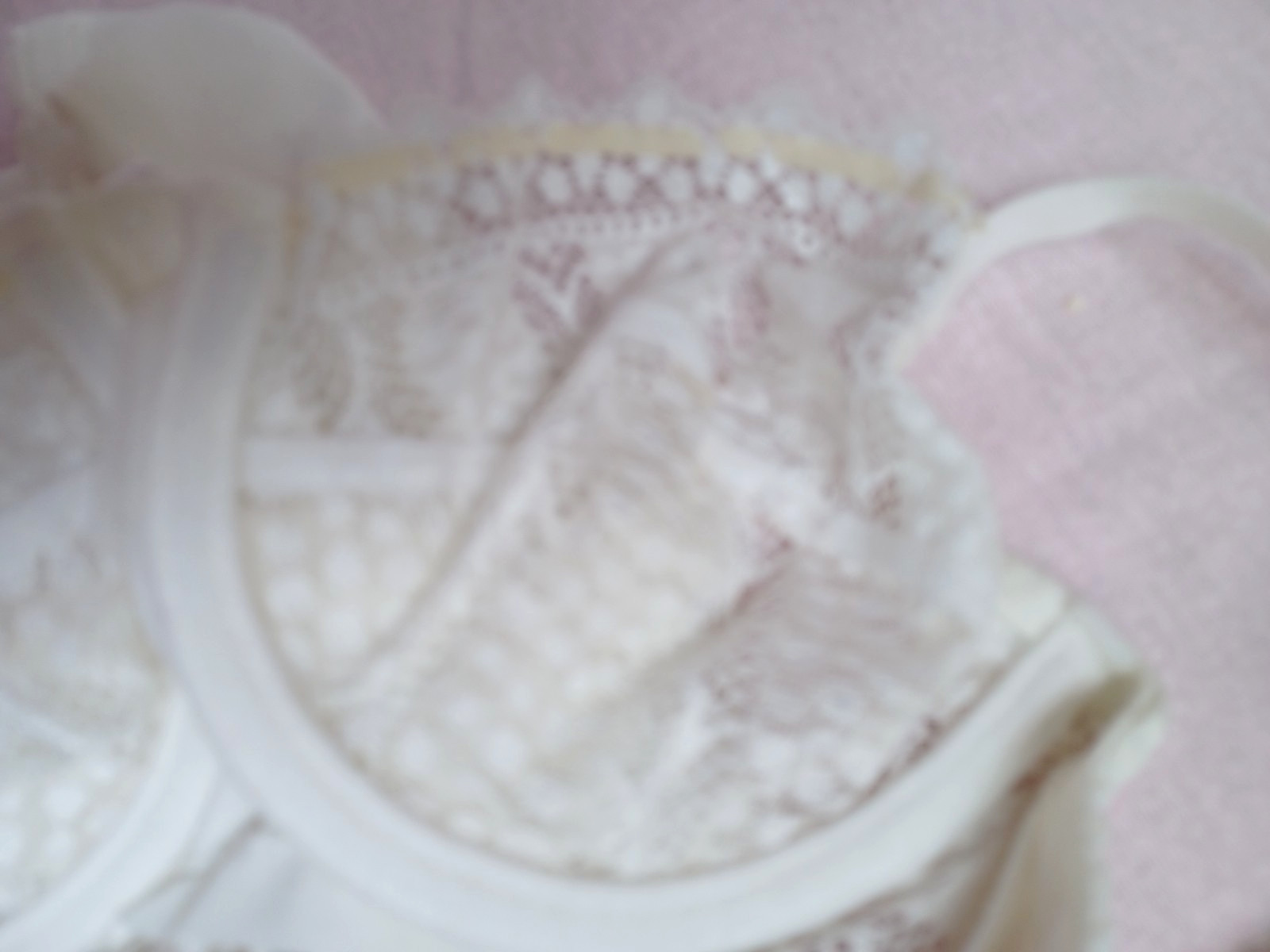 CHARNOS Lingerie Mistral Beautiful White Stretch Satin Lace Bodyshaper Size 32B