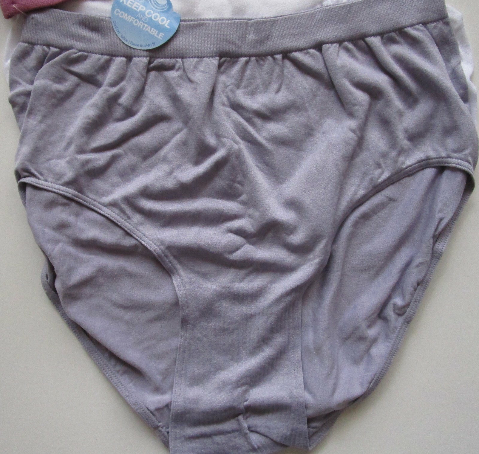 Bali Comfort Revolution Brief 3 Pack Style AK88 Size 6/7 NWT