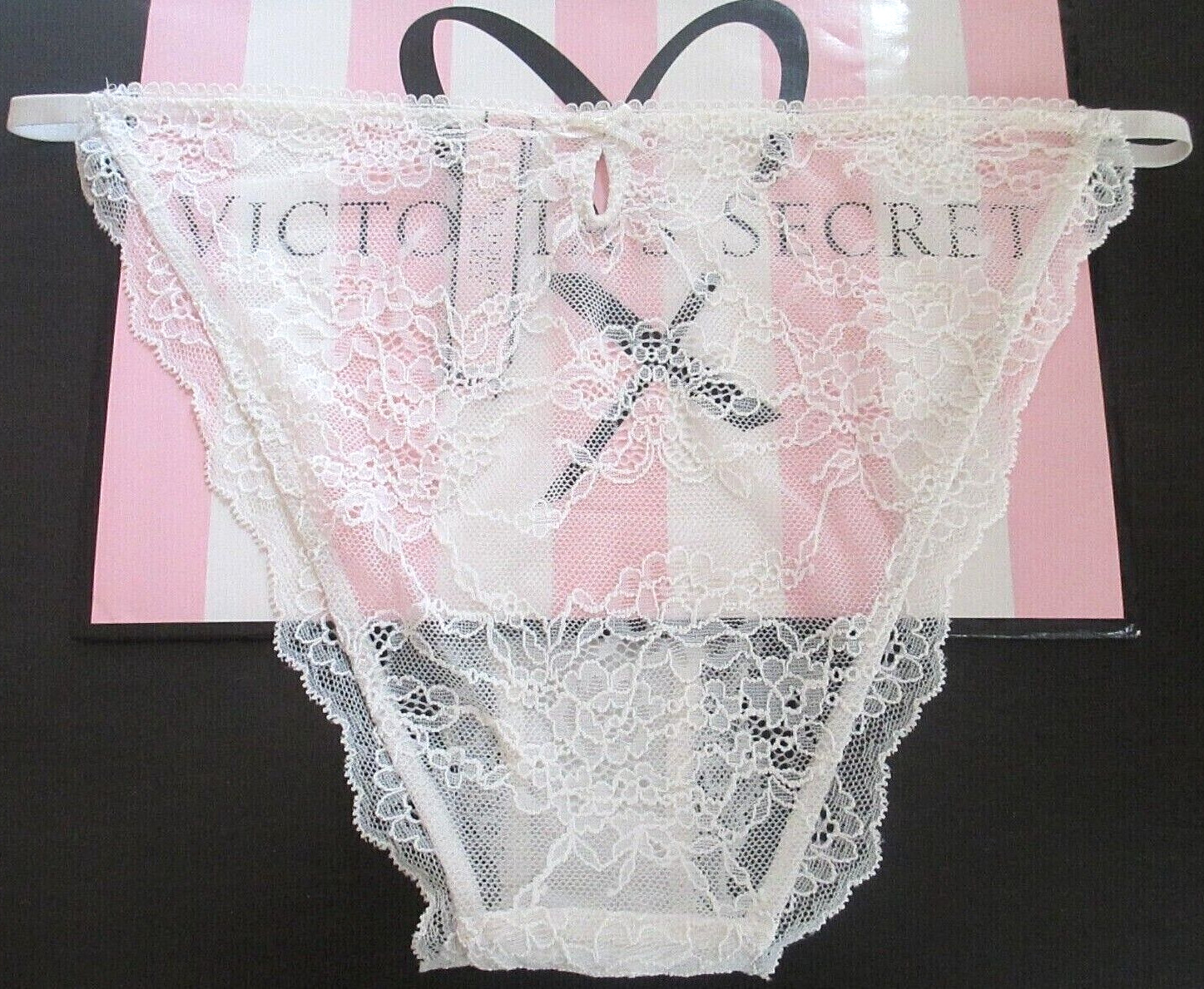 VICTORIA’S SECRET DREAM ANGELS String Bikini Panty XL Coconut White NWT Lace VS