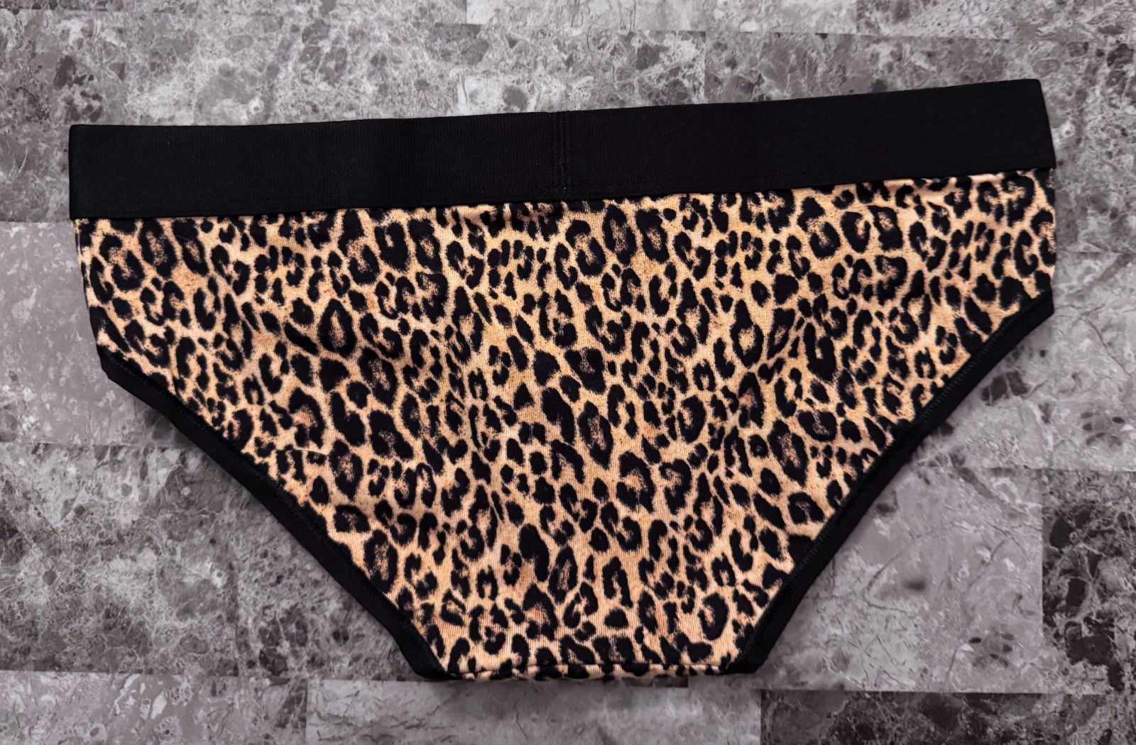 VICTORIA’S SECRET LEOPARD RHINESTONE SHINE PATCH THICK BAND HIPHUGGER PANTIES
