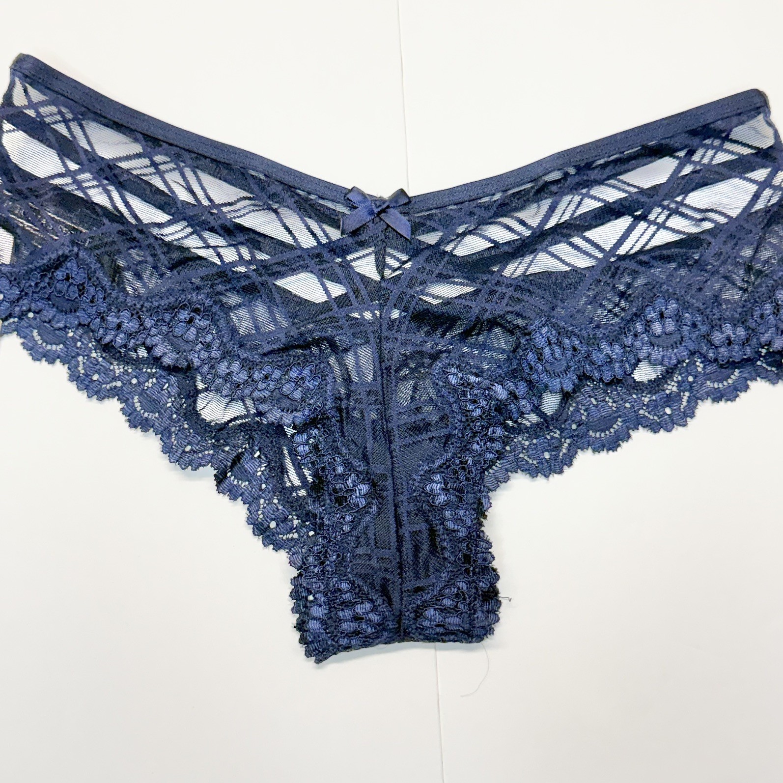 NWT 2016 Vintage Victoria’s Secret Navy Blue Lace Strappy Cheeky Panty Small