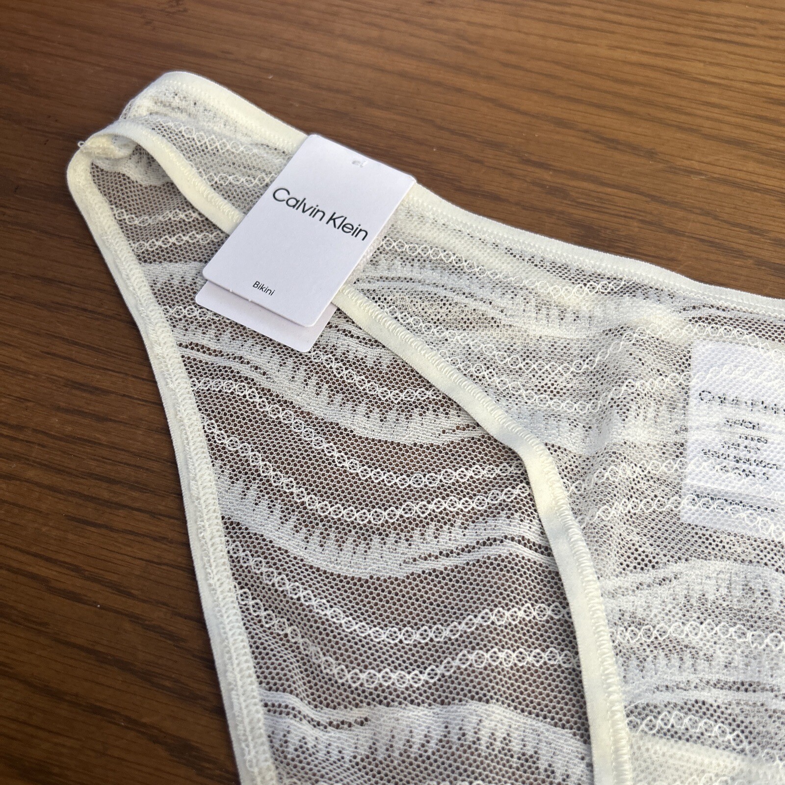 NWT Calvin Klein Size (SMALL) ALLOVER LACE BIKINI QD3972-100