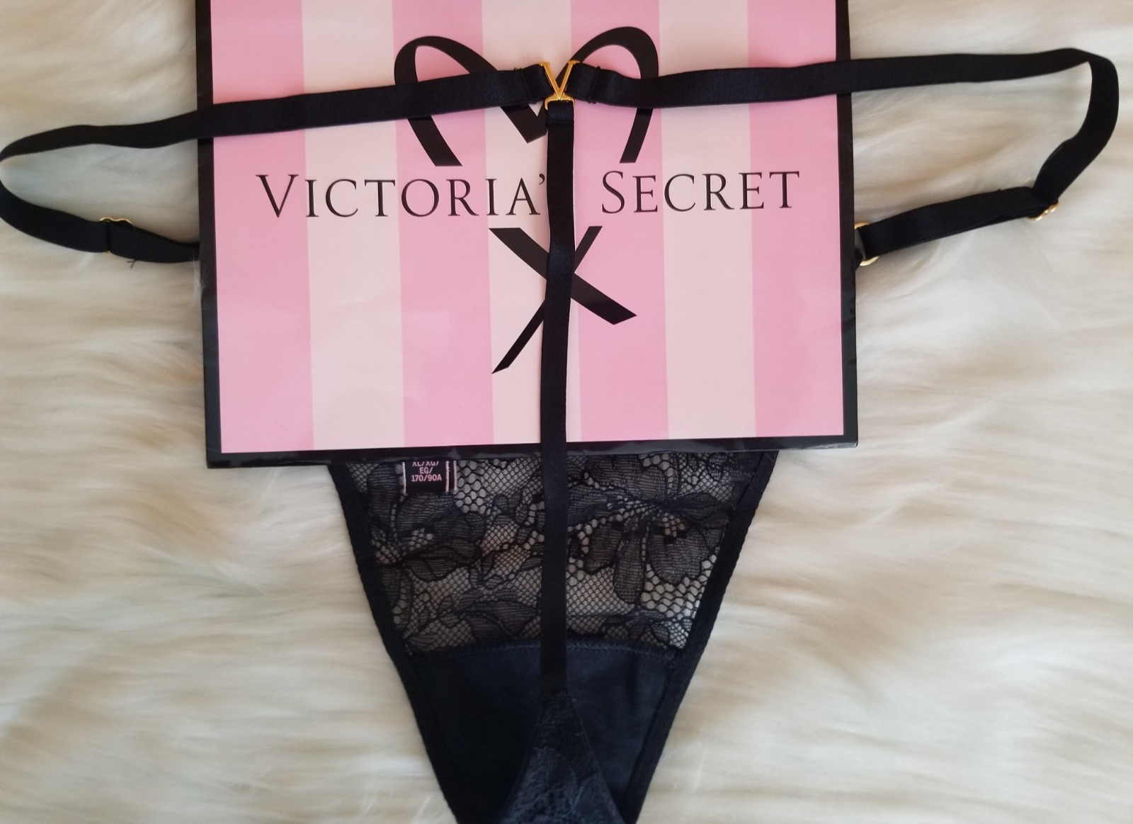 VICTORIA’S SECRET V- HARDWARE ADJUSTABLE BLACK LACE V-STRING THONG PANTY XL