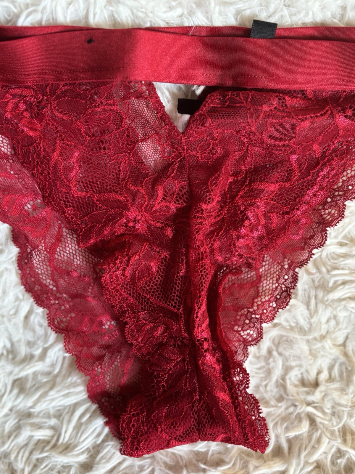 Torrid Women’s 3/3X Candy Red Lace Ribbon Side-Tie Panty NWOT As Is