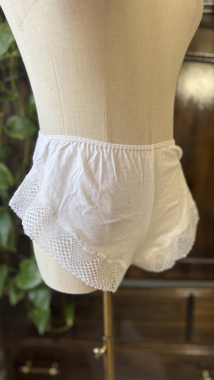 S La Furlana 3 White Hi Leg Brazilian Cotton Eyelet Lace Hot Short Panty VINTAGE