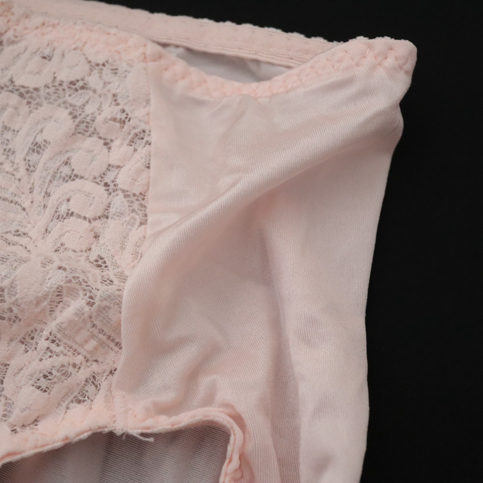 1 NEW Warner’s VTG 90s Lace Charmers Silky Lace High Cut Brief Panty LARGE