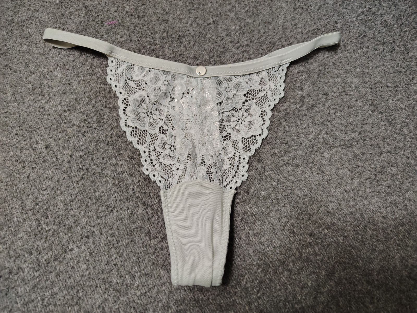 NWOT H & M lace Thong G string, Size XS-small, light green