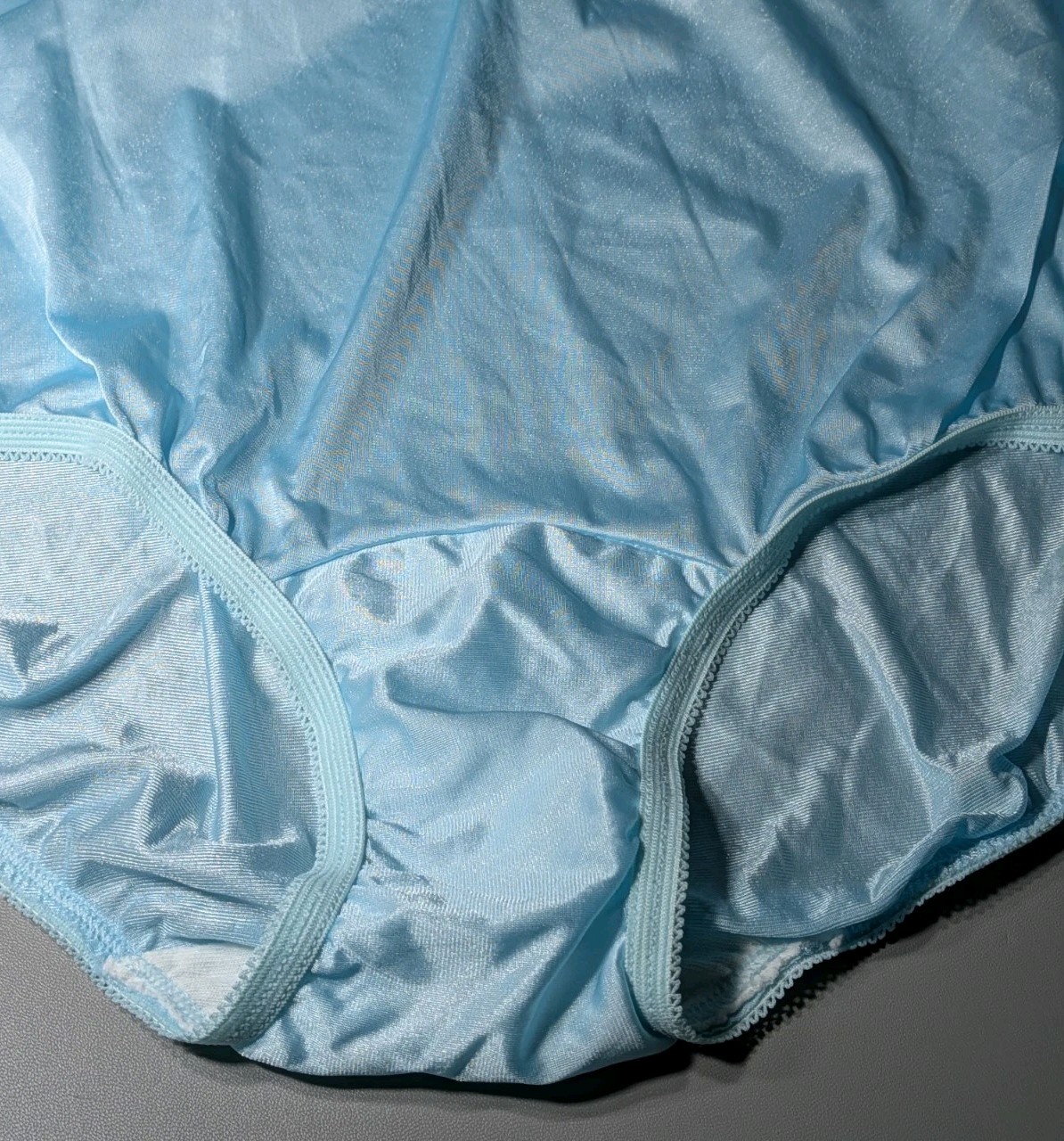 Retro VTG Vanity Fair Granny Panties Blue Satiny Nylon Lace Accent Size 7 Large