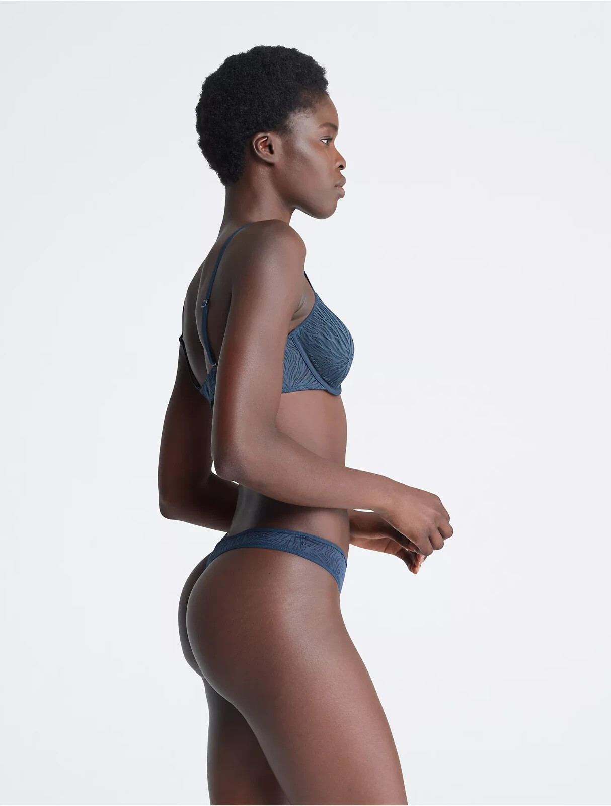 *$$Calvin Klein WOMEN’S (X-Large) Sheer Marquisette Thong QF6878-410