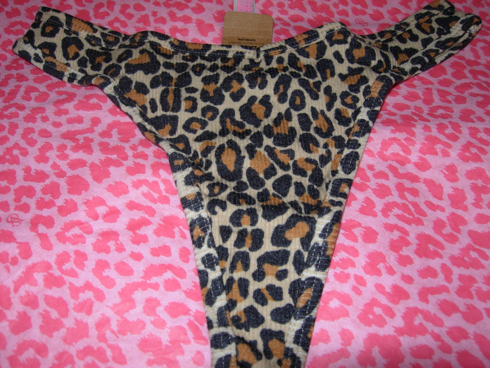 Victorias Secret PINK Sexy Thong String V-Cut Ribbed LOGO Cheetah Animal NWT