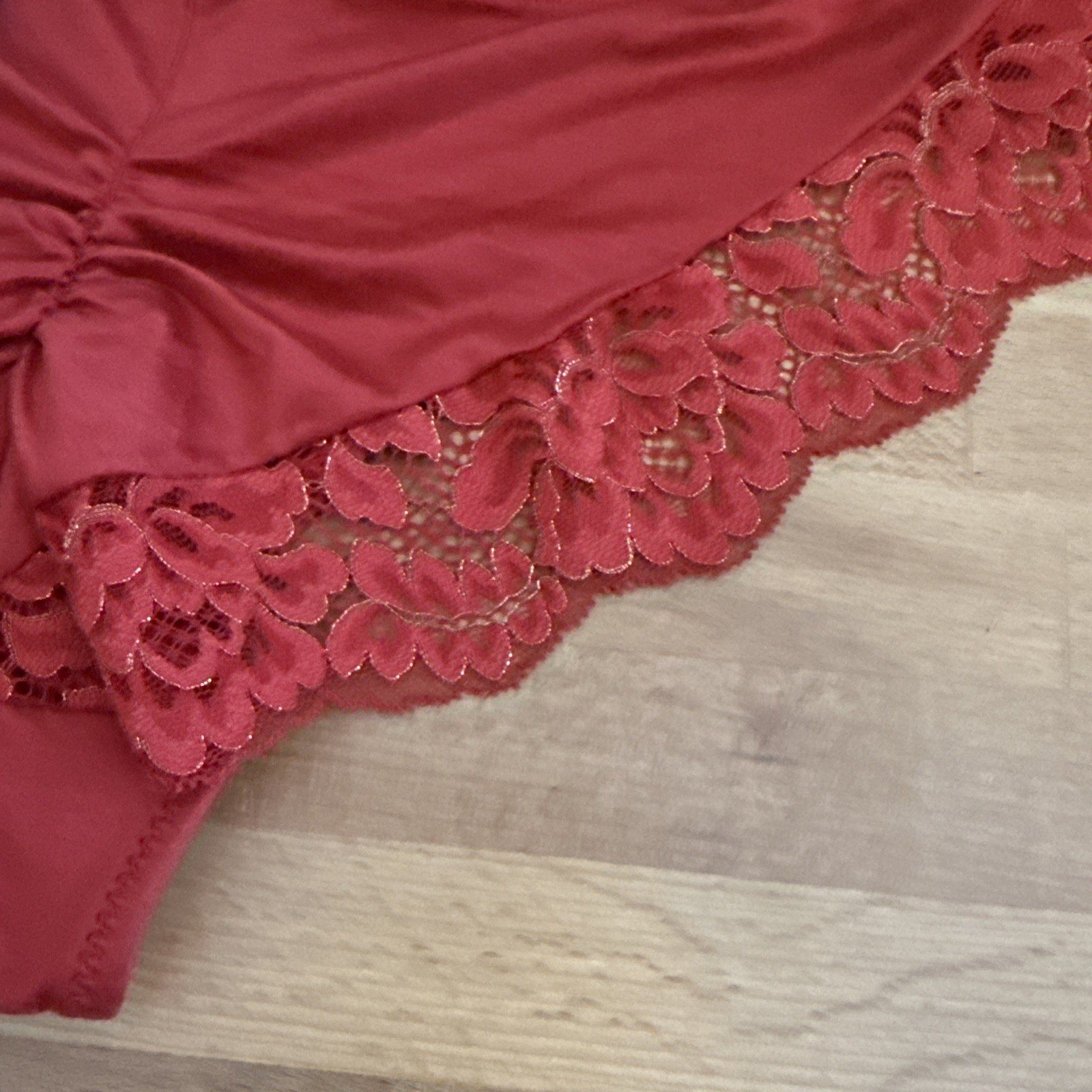 MAIDENFORM Comfort Devotion Red Rose Gold Lace Back Tanga Panty XL/9