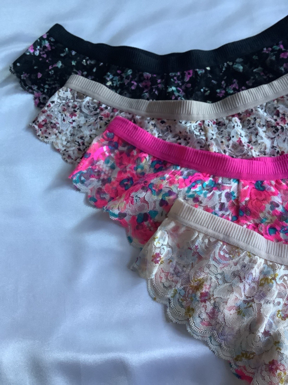 Women’s Floral Lace Cheeky Panties Black Pink White Semi-Transparent 4pk XL