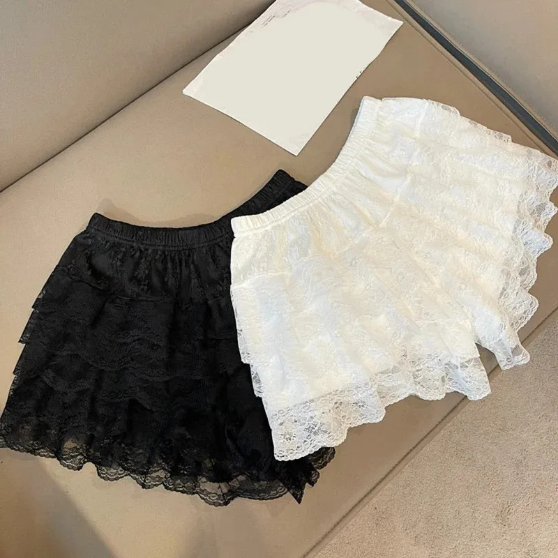 Black White Pleated Safety Panties Woman Cute Lolita Shorts Vintage Ruffle