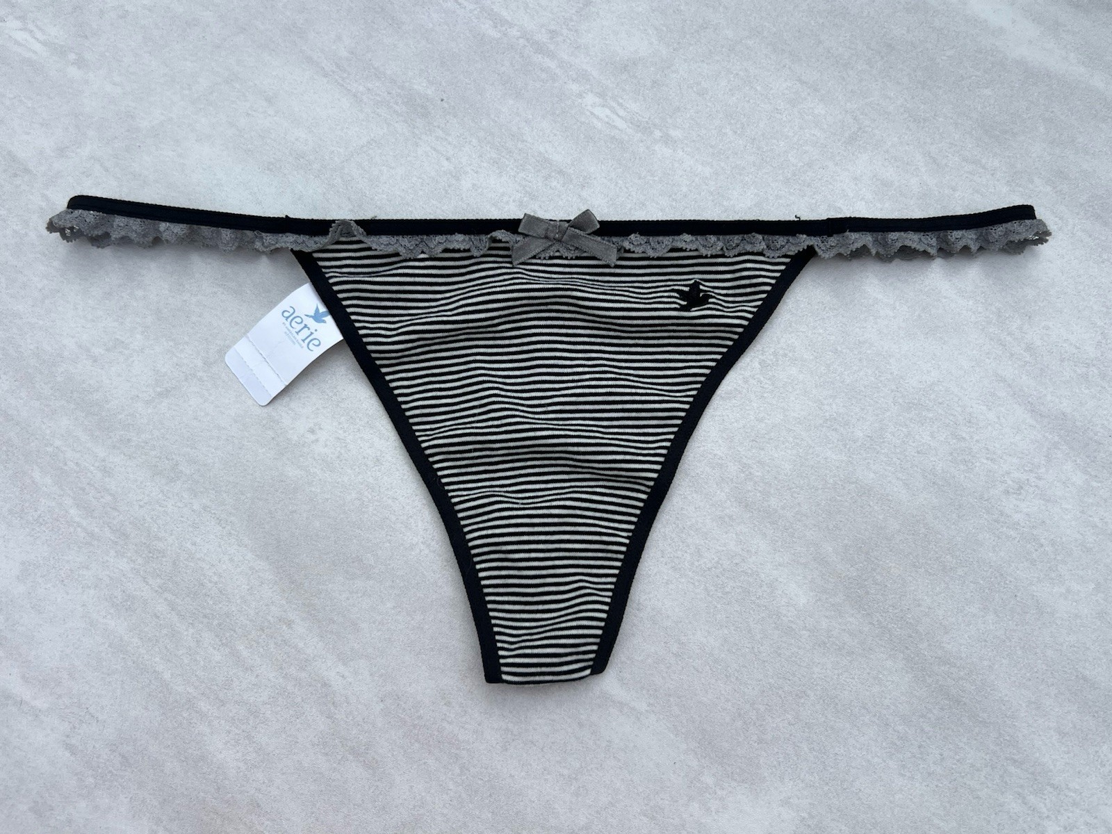 Vintage Aerie Striped Rare V-String Thong Low Rise Cotton Stretch Y2K L Nwt