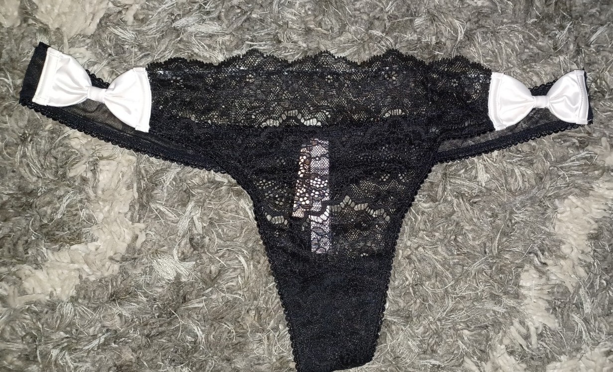 DREAM ANGELS Lace 2 Tone Bow Sided thong Panty BRAND NEW SIZE medium