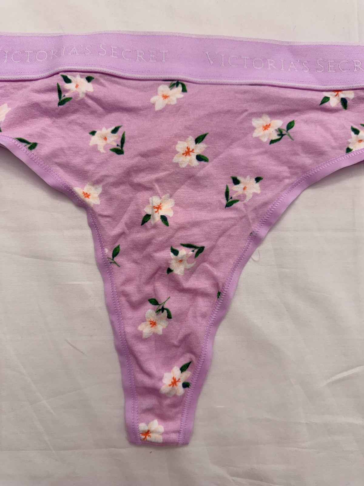 Victoria’s Secret PINK Thong Panties Womens XL Gingerbread Floral 3 Pack