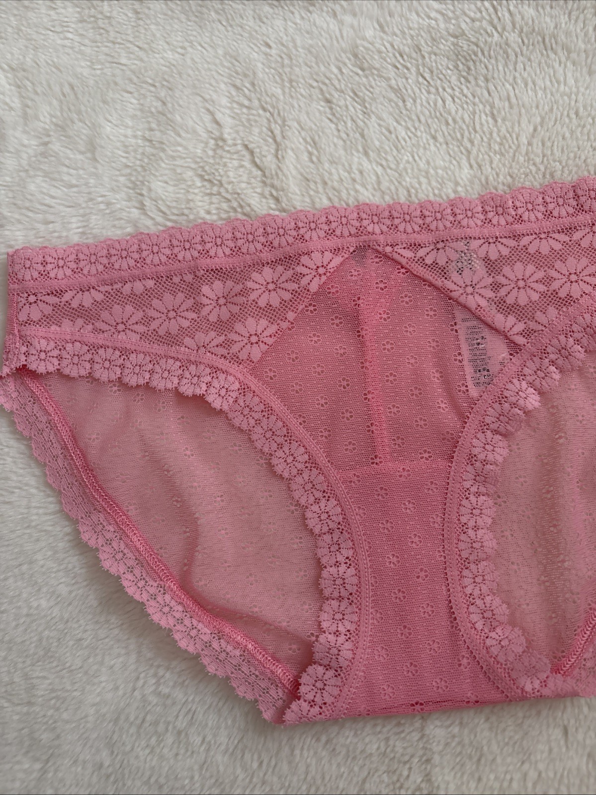 Victoria’s Secret Panties Bikini Panty Daisy Lace Crochet Coral Cut Out Small S