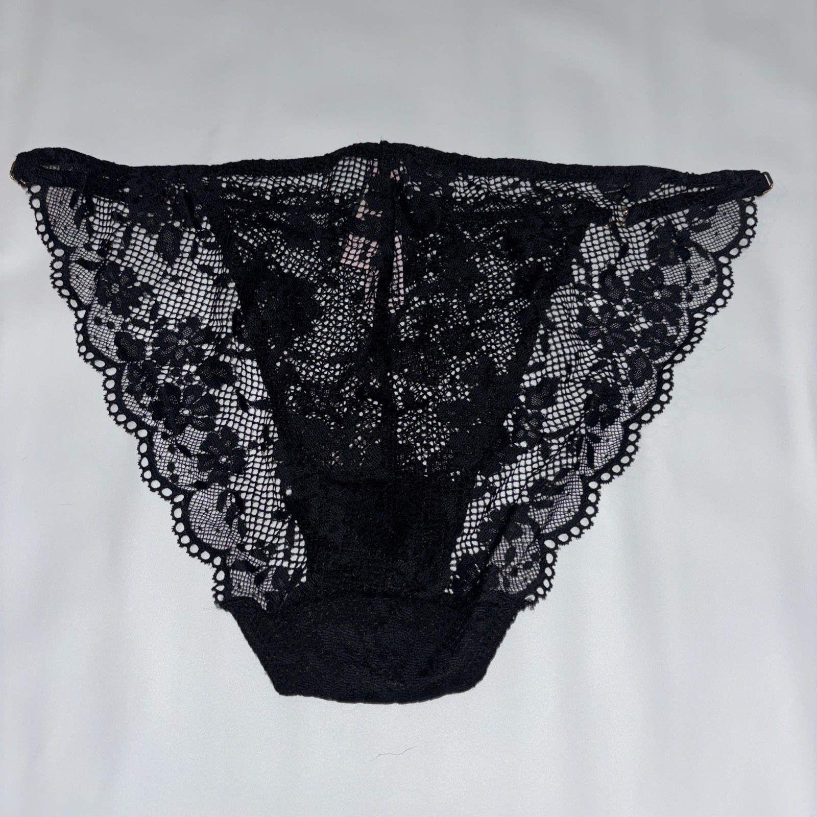 VICTORIA’S SECRET Adjustable Waist String Bikini Panty VS Black Fishnet Lace L