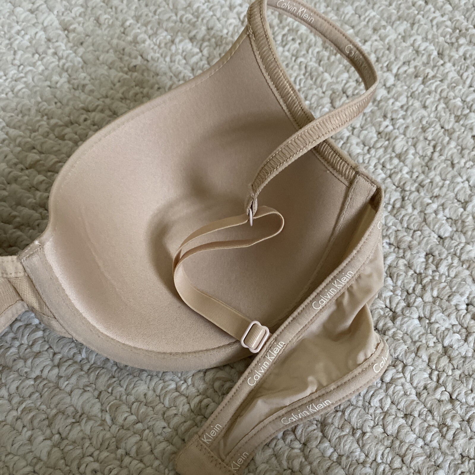 NWT Calvin Klein Womens DEMI UNDERWIRE SAND DUNE BEIGE Sz 32D – $38