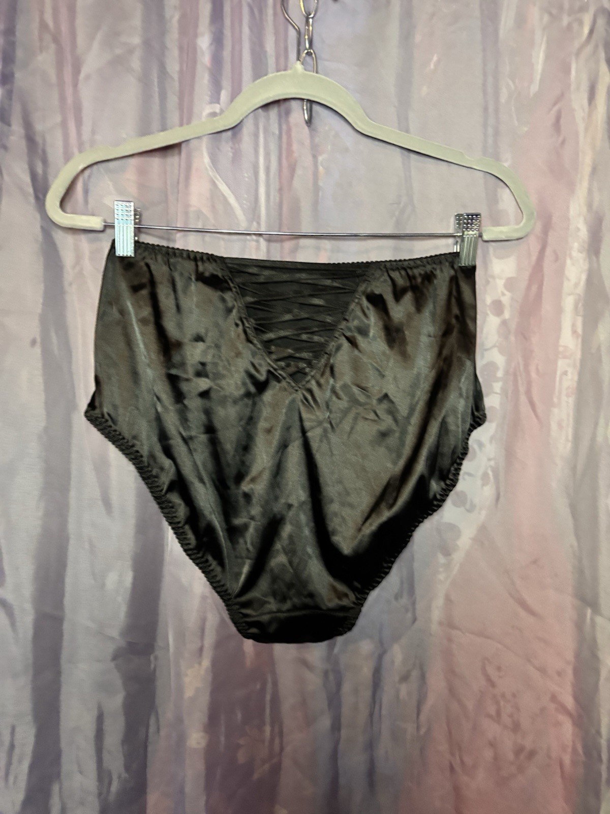 What Katie Did Black Satin Crisscross Knickers Panties Women’s Size 8 (Runs Big)