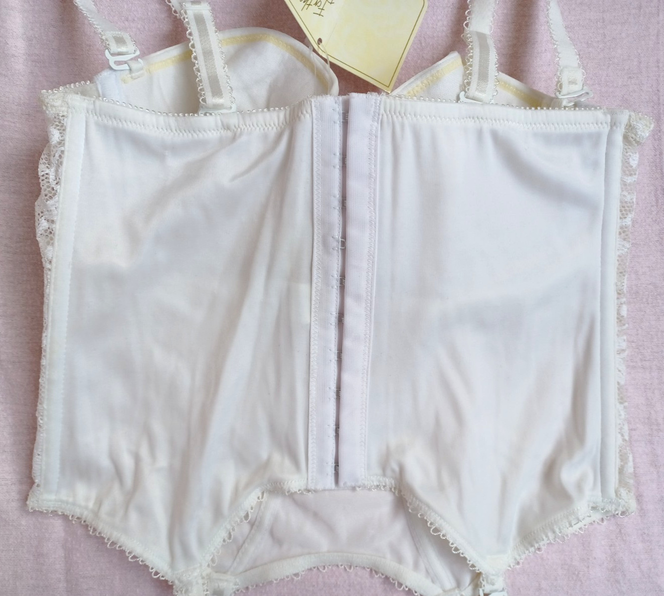 PANACHE Lingerie Beautiful Cream Smooth Satin Side Lace Suspender Basque Sze 32B