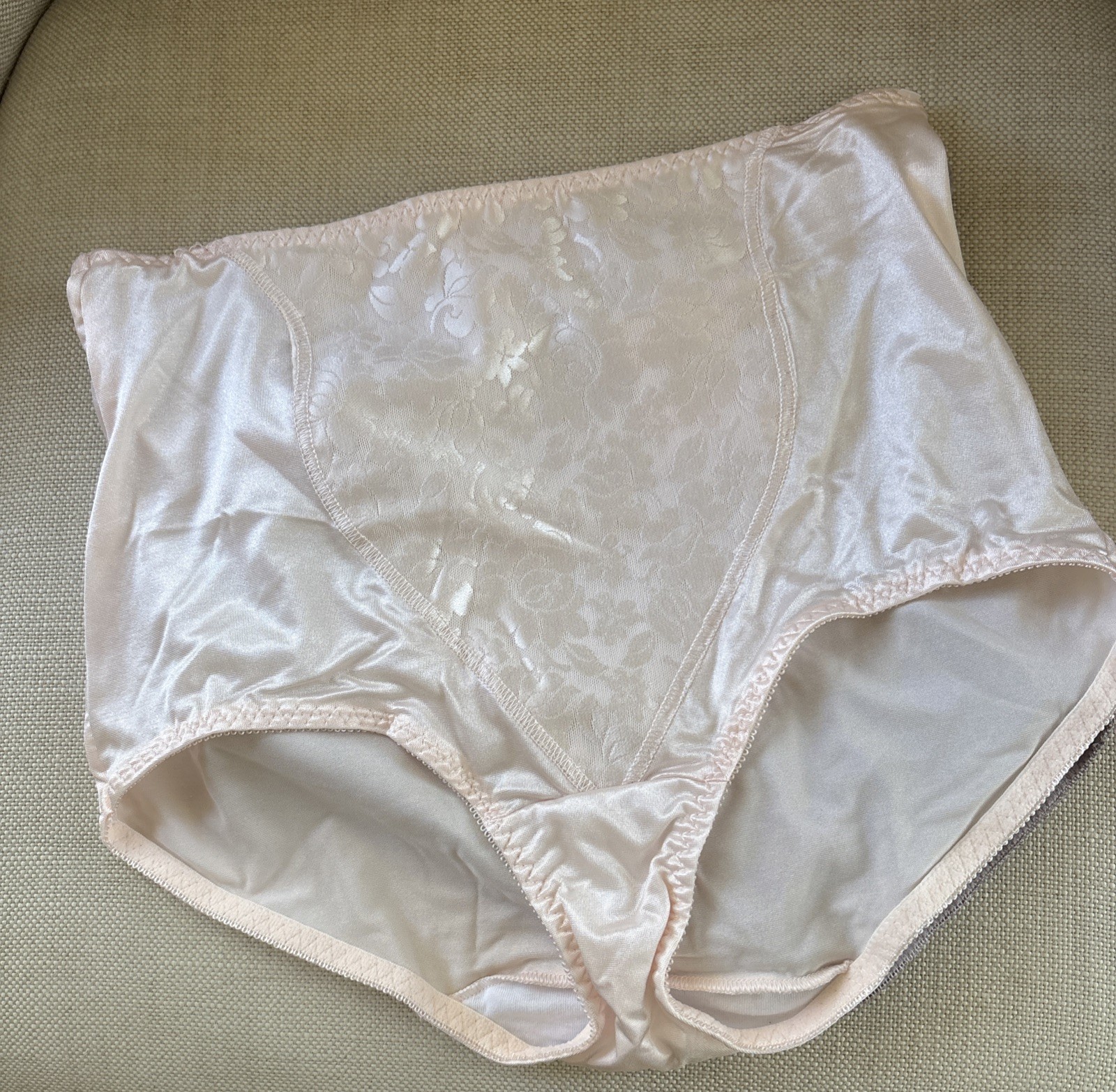 BALI Light Control Shaping Brief Panty DFX372 Nude/Taupe Size XL set of 2