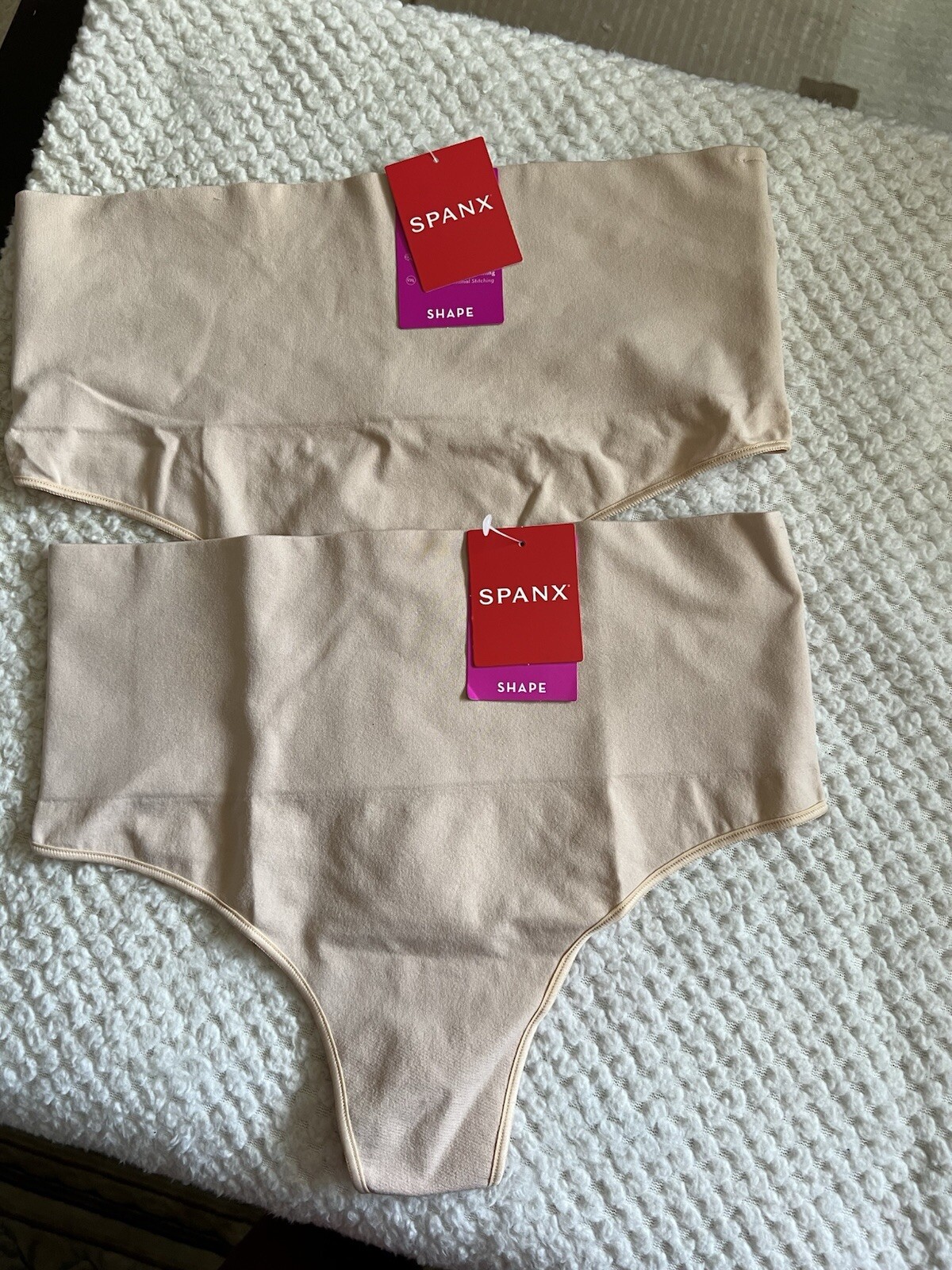 NWT SPANX Women’s Size XL Everyday Shaping Panties Thong SS0815 Soft Nude. NEW