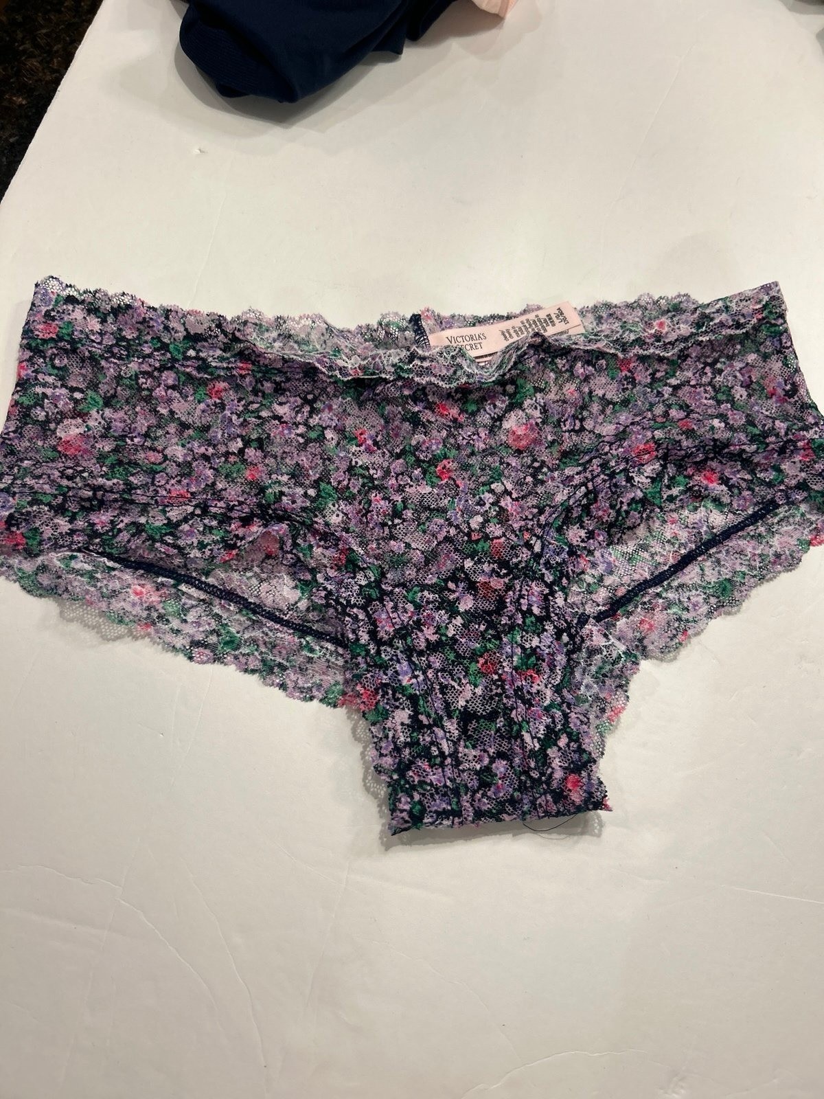 Victoria’s secret NEW colorful floral lace cheeky panties size Large boy short