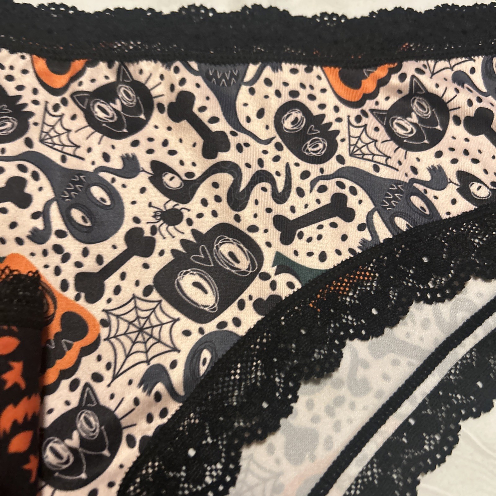 Morvia 3pk lace trim goth Skater Emo panties L Black Orange & White Skull Ghost