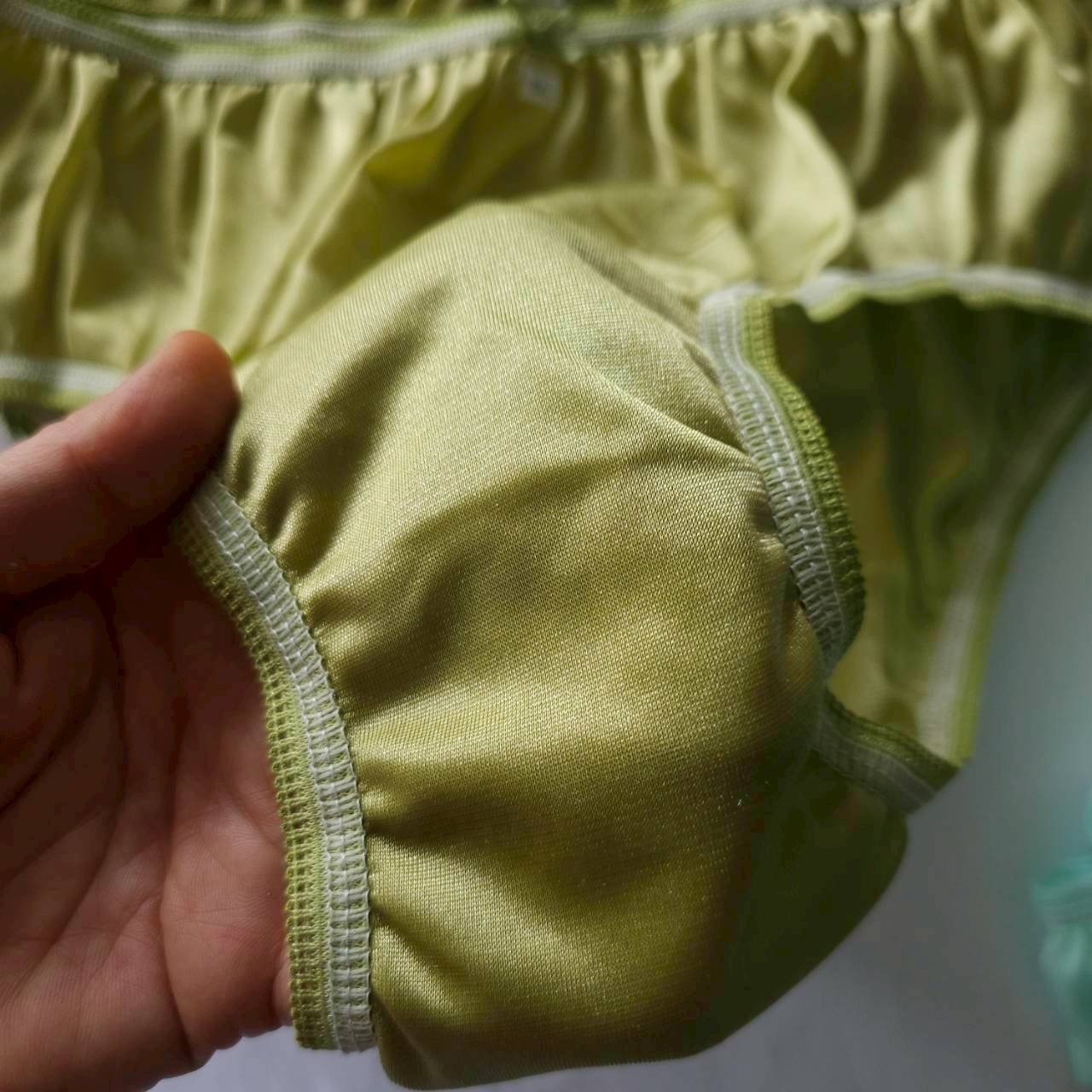 6 Bikini Panties Underwear Woman Men Light Nylon Soft Briefs Hip38″-42″XL/Green